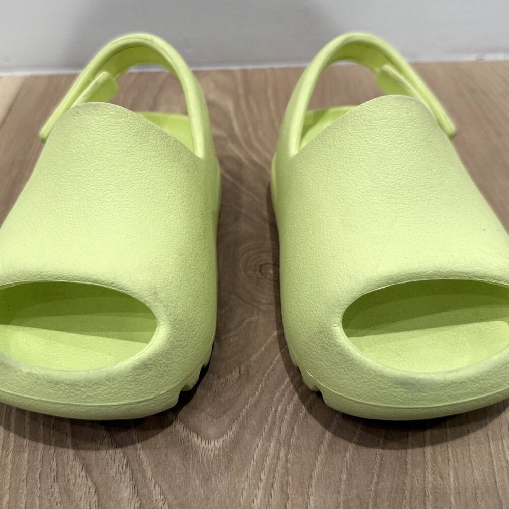 Yeezy Adidas baby Slides – Size 6 – Light Green